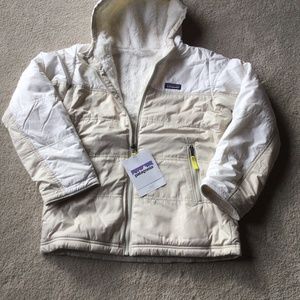 New Patagonia girls XL bleached stone Reversible Fuzzy Puff Hoody